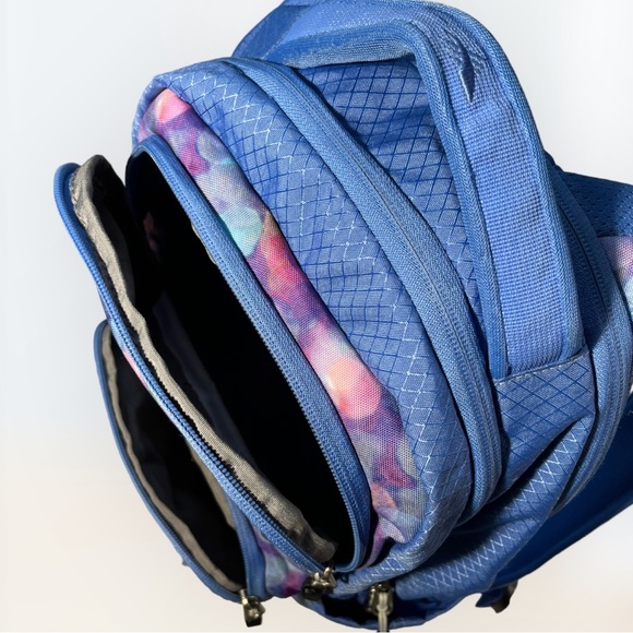 High Sierra Heavyweight Backpack - Picture 5 of 16